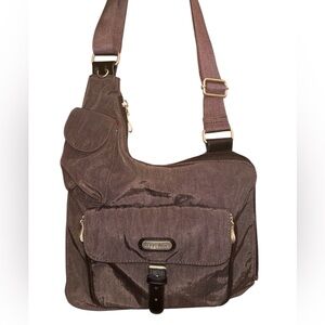 Baggallini Messenger Crossbody bag.$75